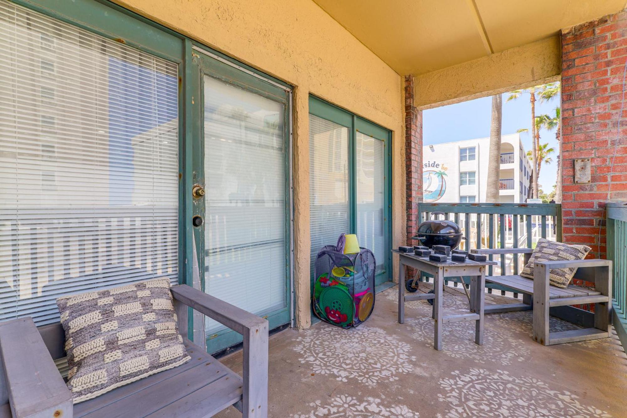 Luxe South Padre Condo With Pool - Walk To Beach! جنوب جزيرة بادري المظهر الخارجي الصورة