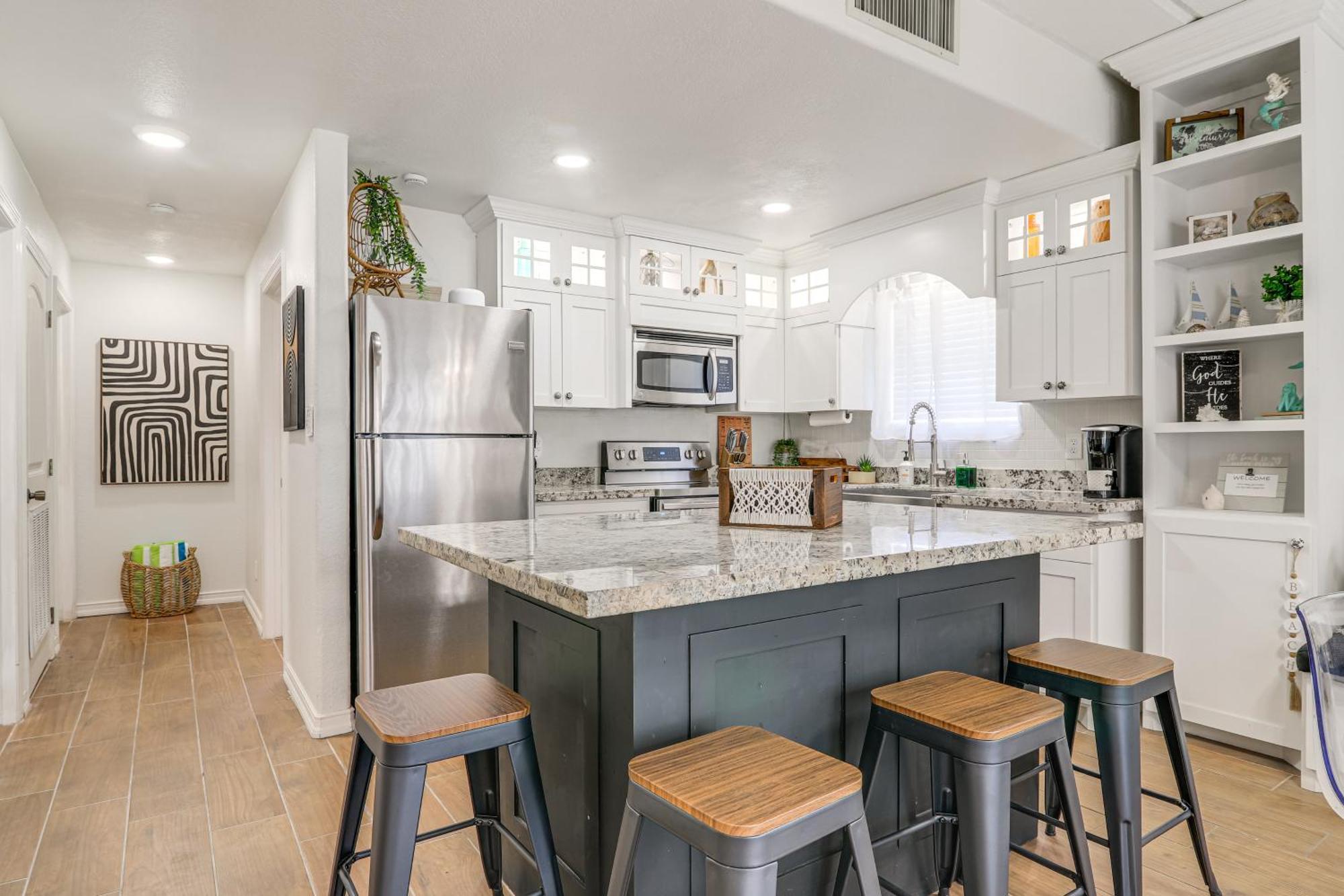 Luxe South Padre Condo With Pool - Walk To Beach! جنوب جزيرة بادري المظهر الخارجي الصورة
