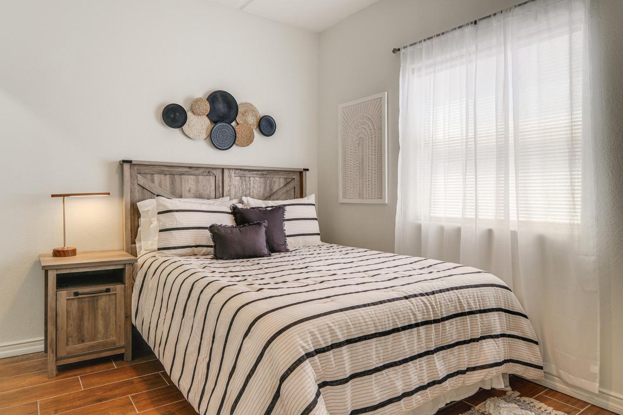 Luxe South Padre Condo With Pool - Walk To Beach! جنوب جزيرة بادري المظهر الخارجي الصورة